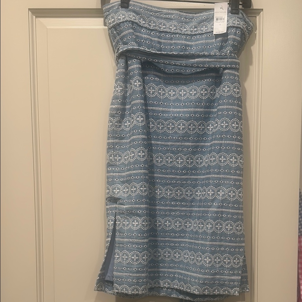 Ann Taylor Blue Summer Skirt with White Stitched Pattern